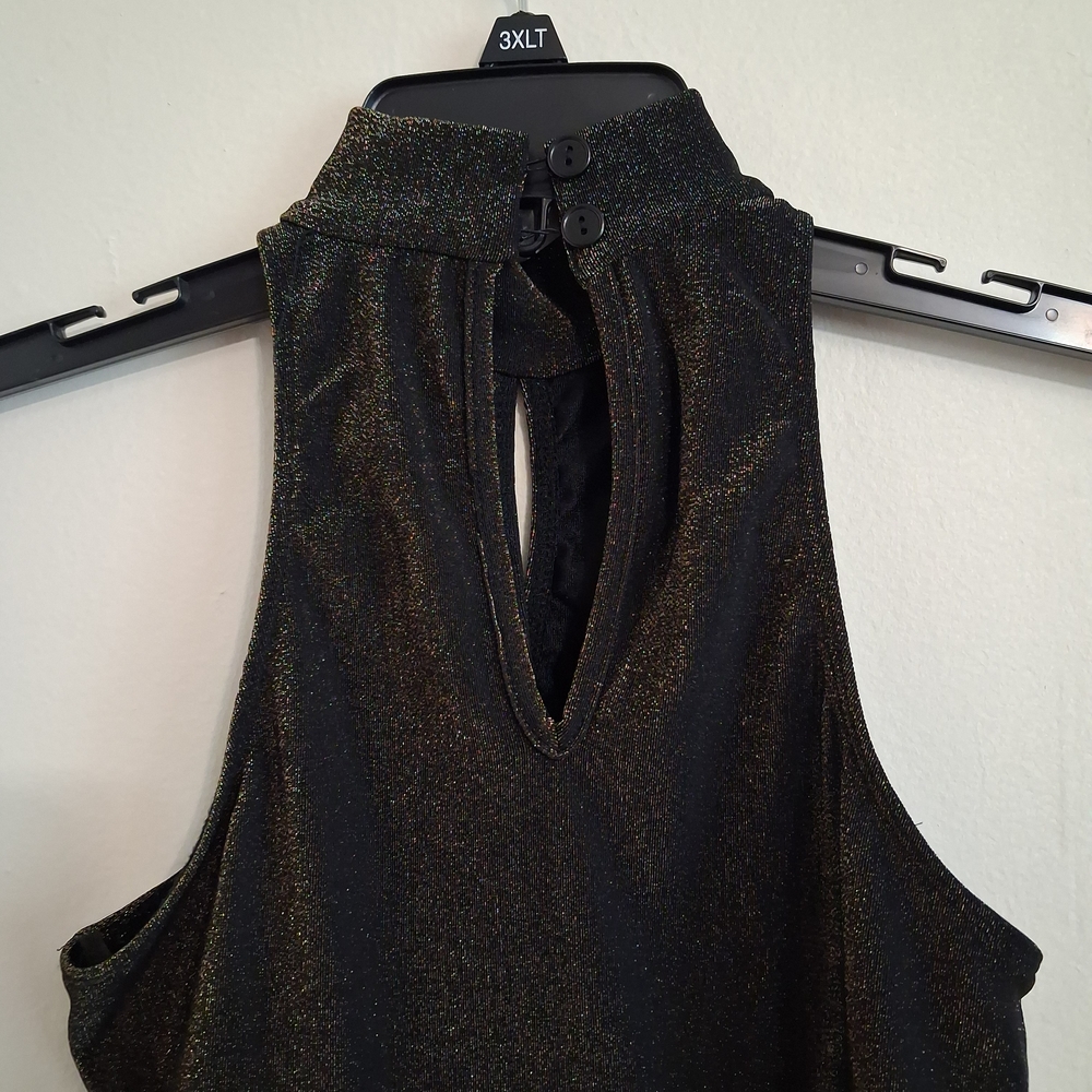 Hot Kiss Black and Gold Sparkle Dress - Picture 5 of 8